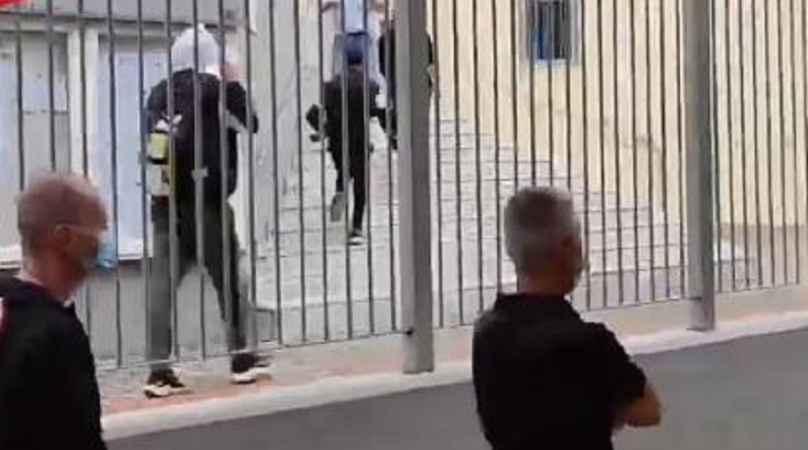 Επεισόδια στο ΕΠΑΛ Σταυρούπολης: Καταγγελίες για σοβαρές ευθύνες της διεύθυνσης – Βίντεο ντοκουμέντο