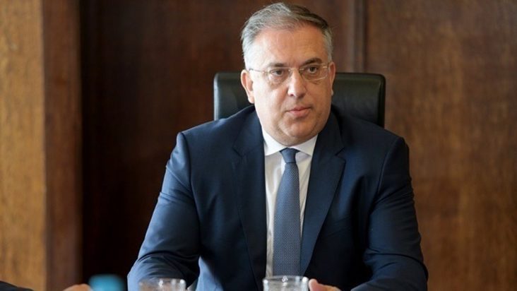 Τάκης Θεοδωρικάκος εκπαιδευτικοί