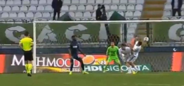 Αυτογκόλ-Τουρκία