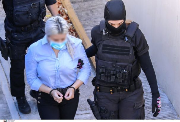 δίκη βιτριόλι κατηγορούμενη