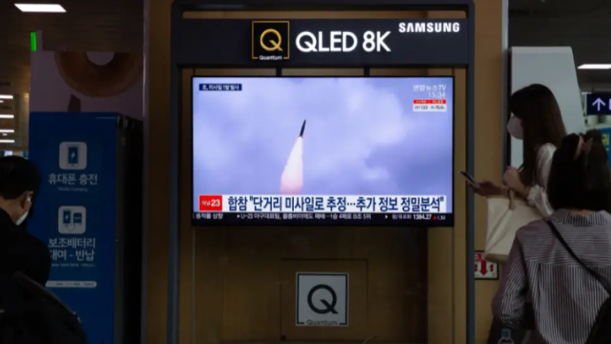 Βόρεια Κορέα: Εκτόξευσε δοκιμαστικά υπερηχητικό πύραυλο