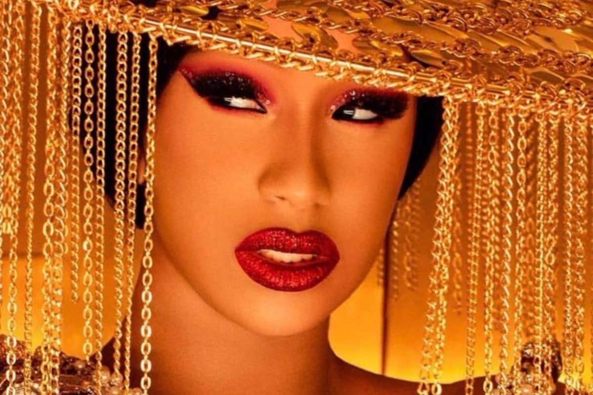 Σήμερα έχει γενέθλια η Cardi B