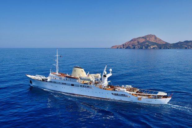 θαλαμηγός Christina O