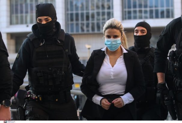 Έφη Κακαράντζουλα-βιτριόλι