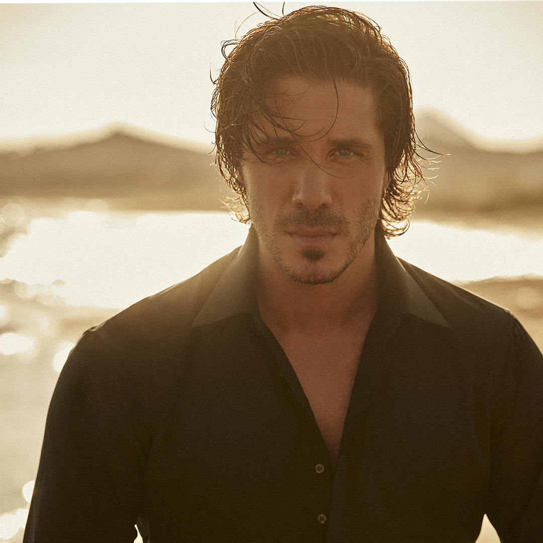 Νίκος Οικονομόπουλος