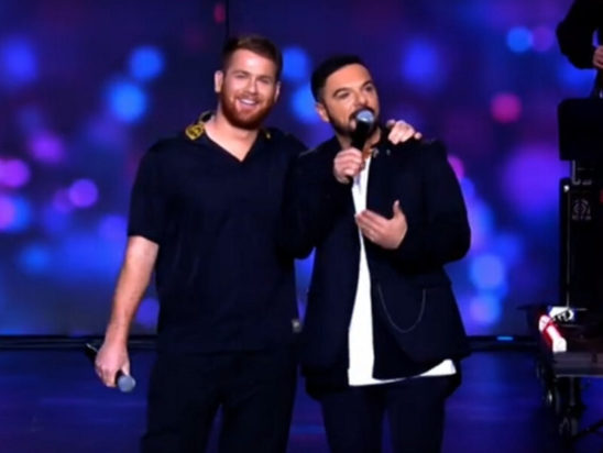 J2US James Τριαντάφυλλος