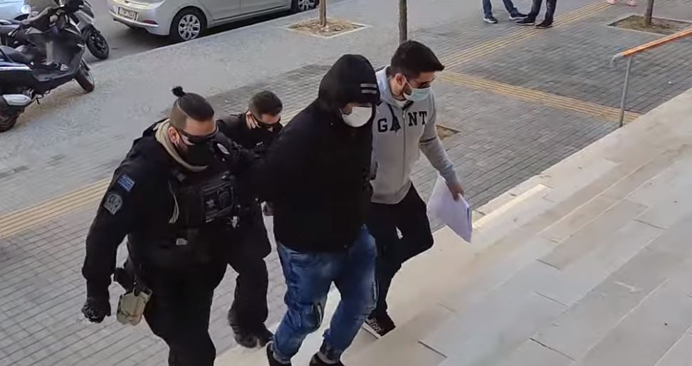 ΚΝΕ- επίθεση-30χρονος