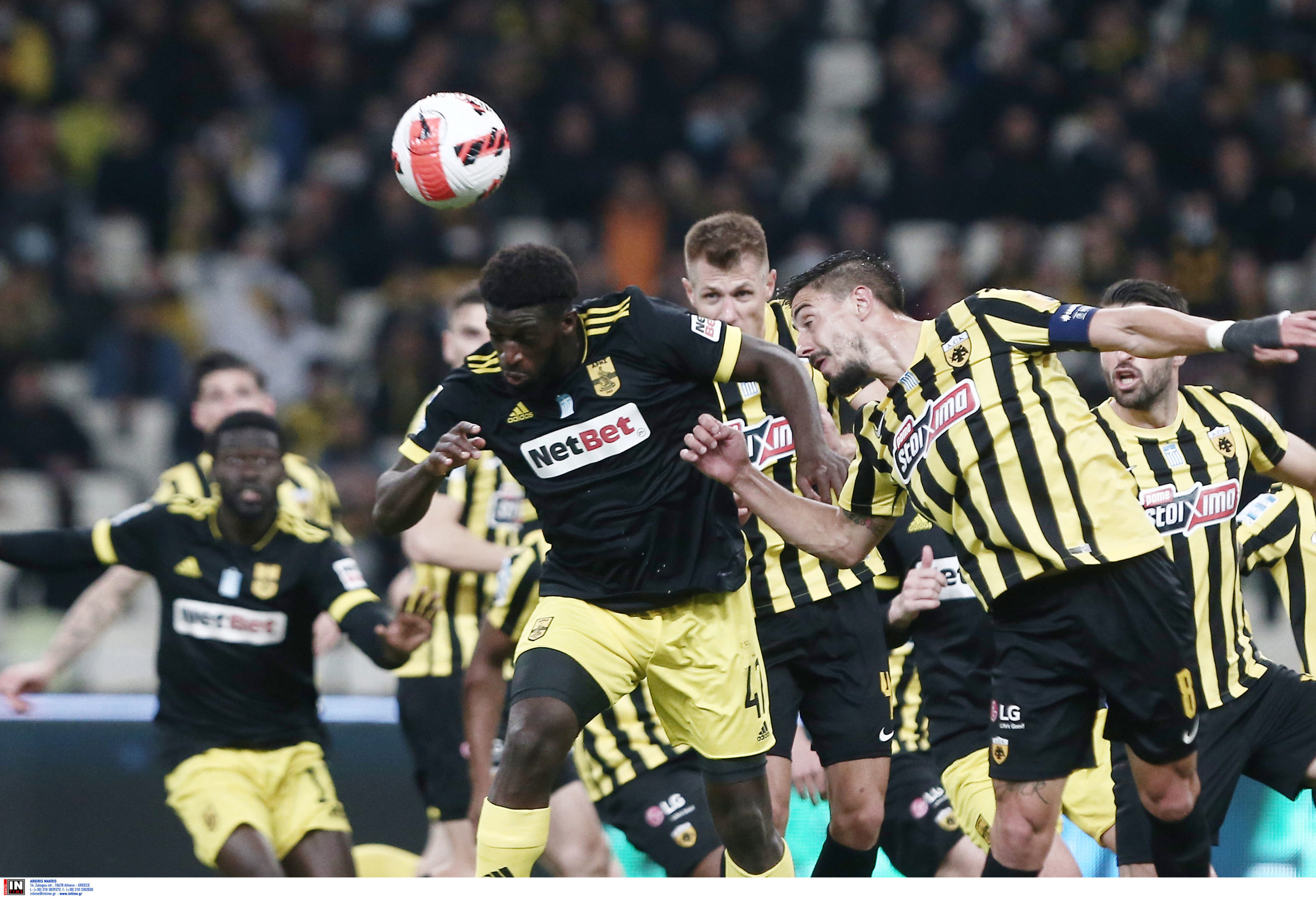 Καταγγελίες της ΠΑΕ Άρης για απειλές σε Καρυπίδη και Νιαρχάκο – Η απάντηση της ΠΑΕ ΑΕΚ