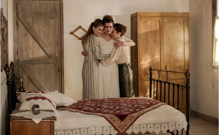 Άγριες Μέλισσες: Το ξέσπασμα των σεναριογράφων