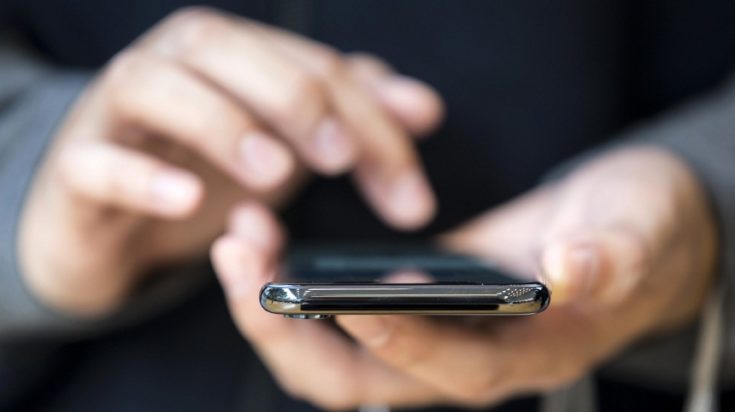 απειλητικά μηνύματα ηθοποιός