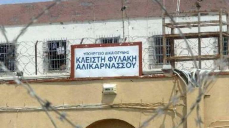 Φωτιά και ξυλοδαρμός στις φυλακές Αλικαρνασσού- Με εγκαύματα στο νοσοκομείο 3 κρατούμενοι