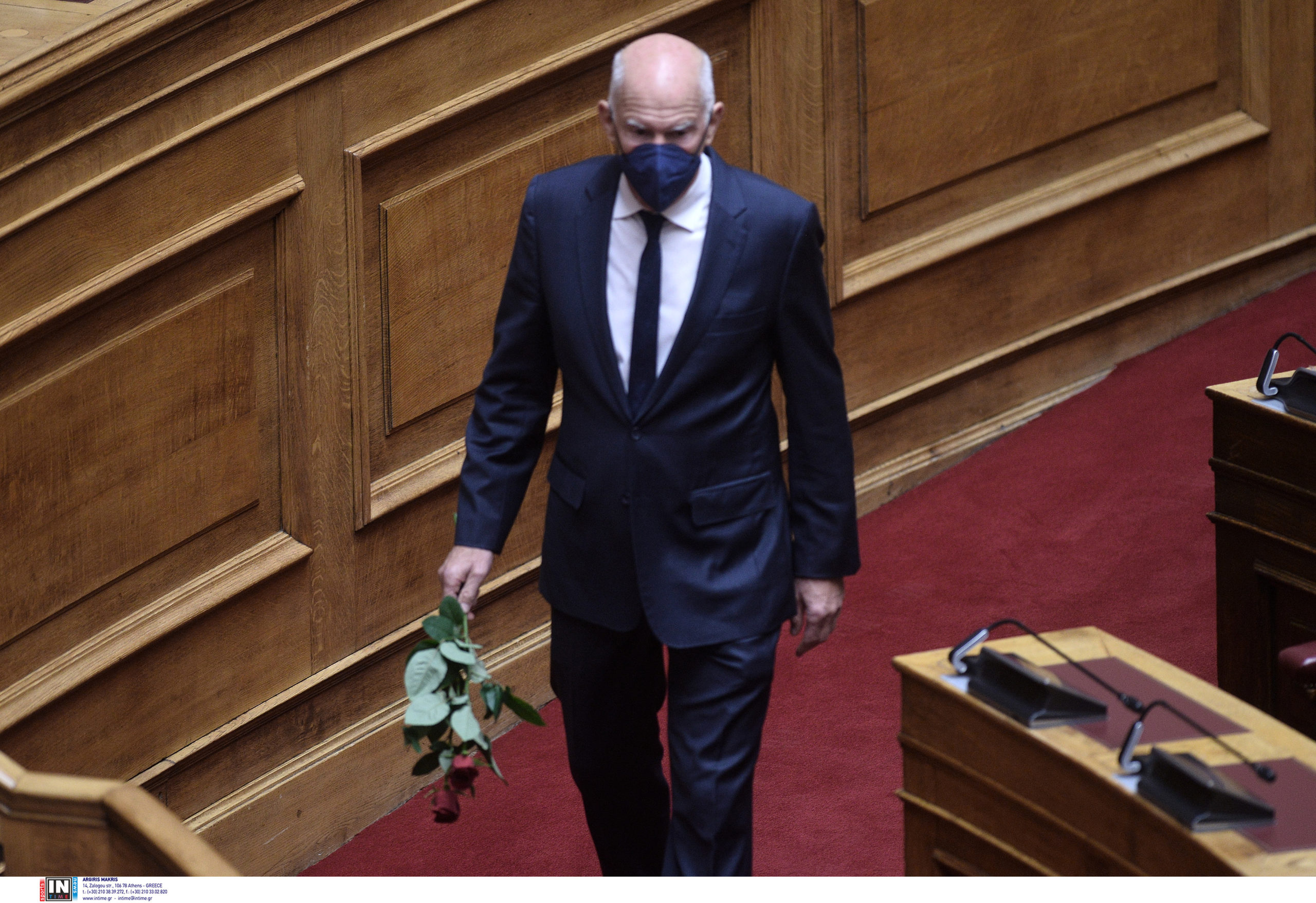 Φώφη Γεννηματά Βουλή Λουλούδια