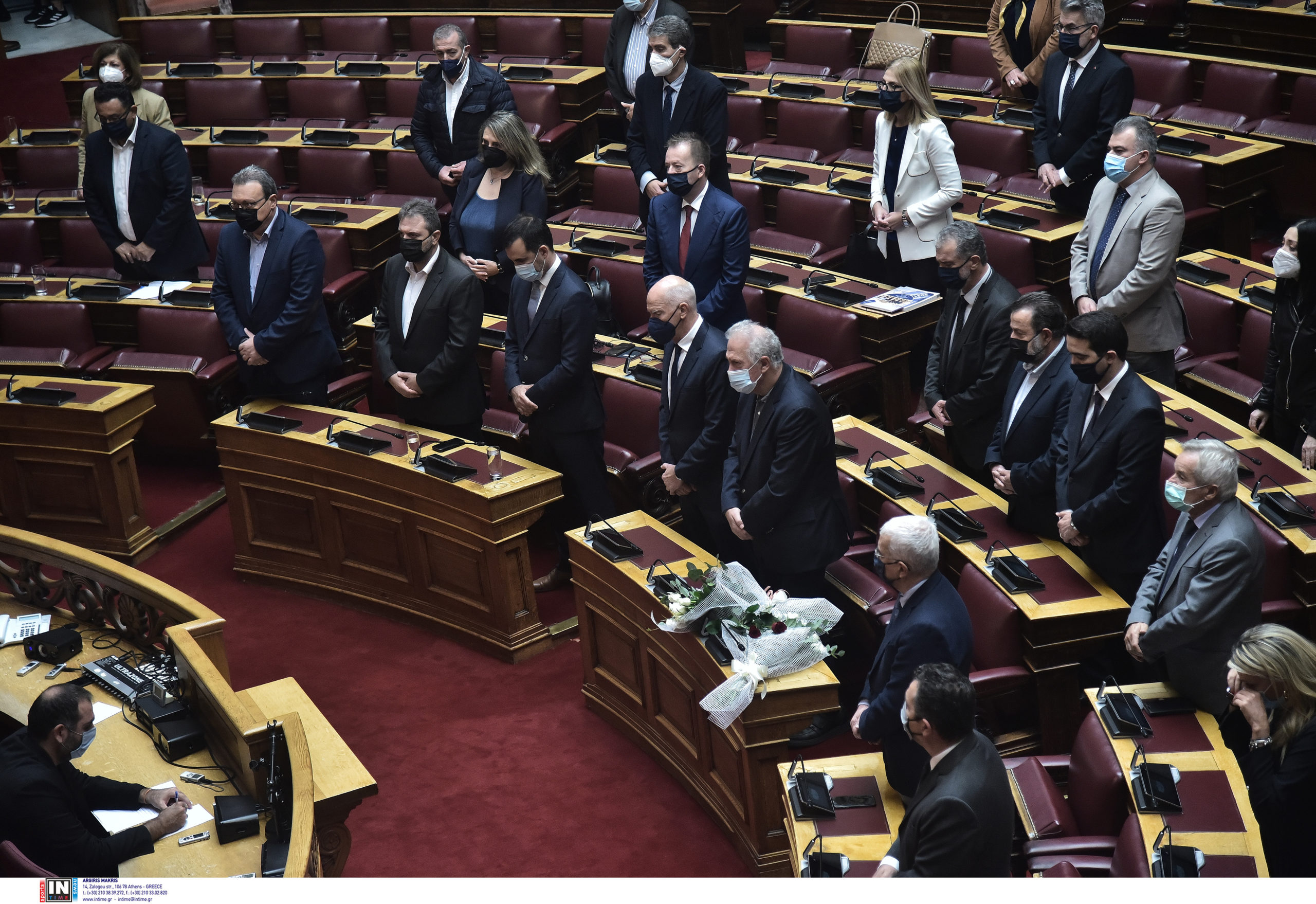 Φώφη Γεννηματά Βουλή Λουλούδια