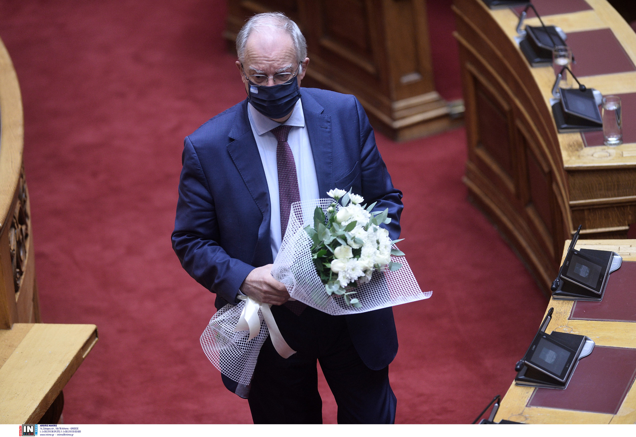 Φώφη Γεννηματά Βουλή Λουλούδια