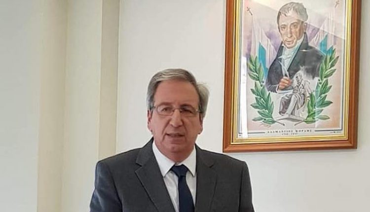 δήμαρχος οινουσσών απαντά σε ακάρ