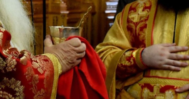 Ιερέας -κορονοϊός