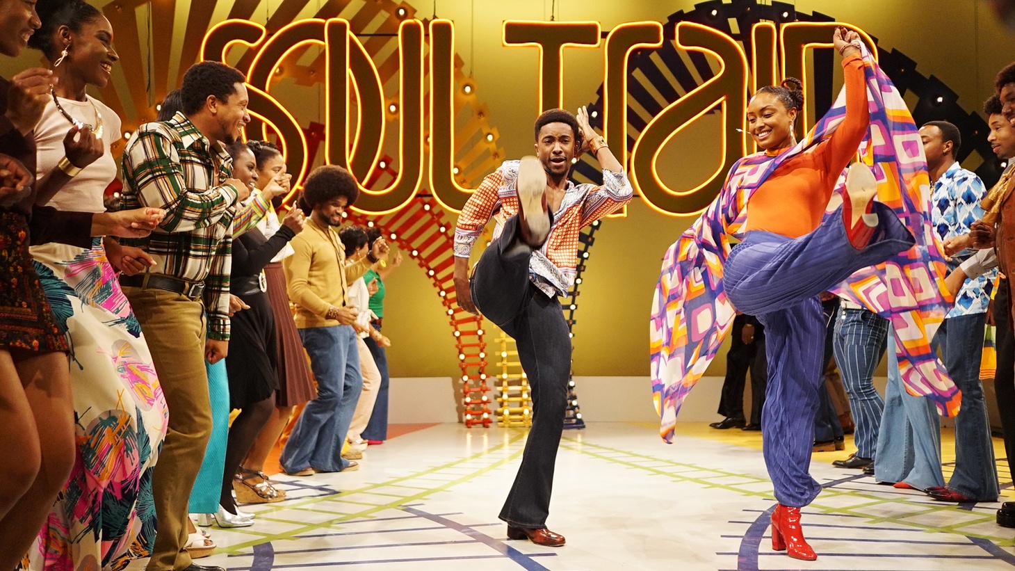 Τα μουσικά βραβεία Soul Train μετακομίζουν στο Apollo Theater του Χάρλεμ