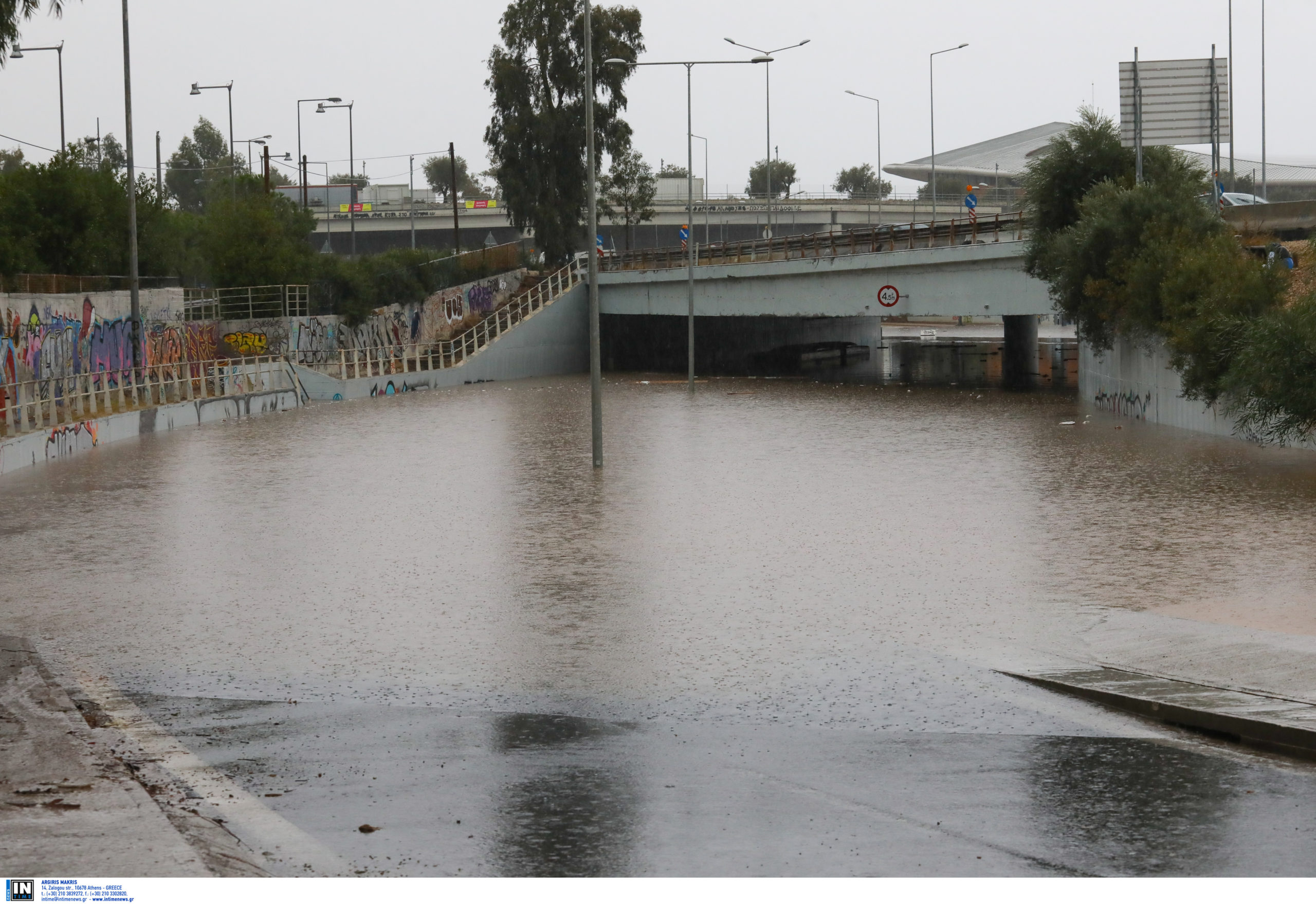 Κακοκαιρία Μπάλλος Λεωφορείο