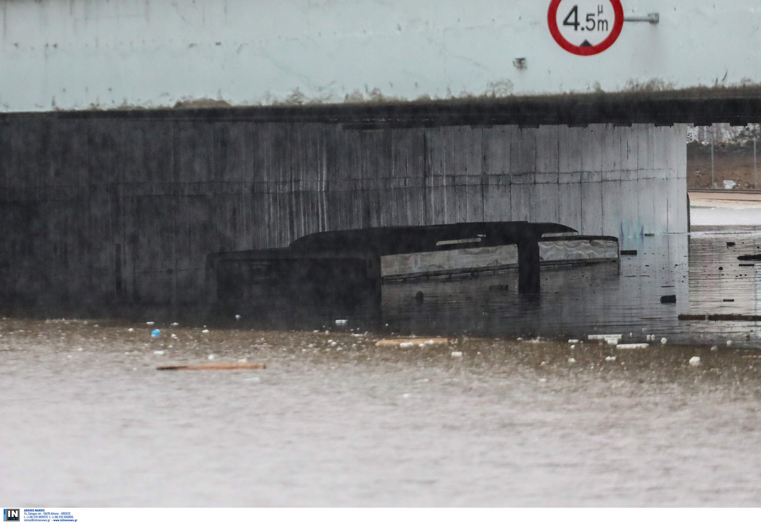 Κακοκαιρία Μπάλλος Λεωφορείο