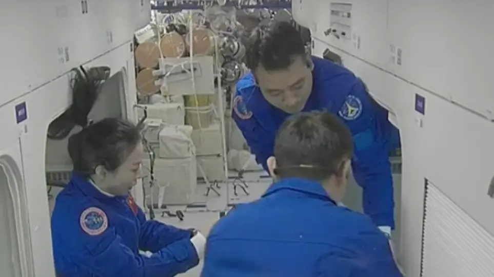 Κινέζοι αστροναύτες έφθασαν στον διαστημικό τους σταθμό – Θα μείνουν για έξι μήνες – ΦΩΤΟ&ΒΙΝΤΕΟ