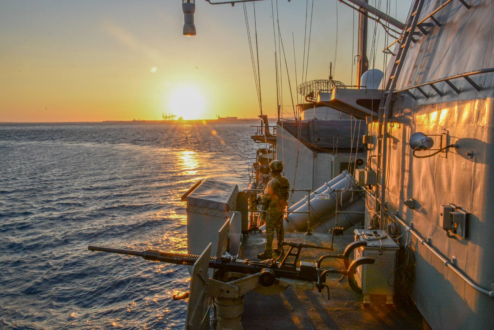 ΕΥΝΟΜΙΑ: Μία φρεγάτα, έξι F-16 και ένα ιπτάμενο ραντάρ έστειλε η Ελλάδα στην Κύπρο