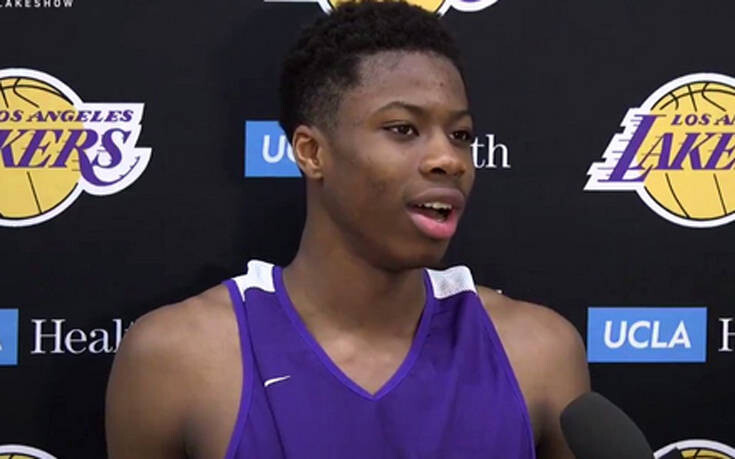 Κώστας Αντετοκούνμπο: “Ο Γιάννης είναι πιο αυστηρός στις συμβουλές για τη ζωή”