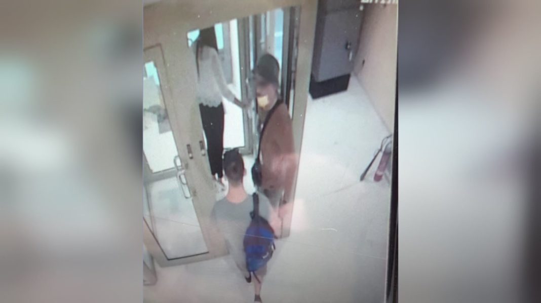 ληστεία μητροπόλεως