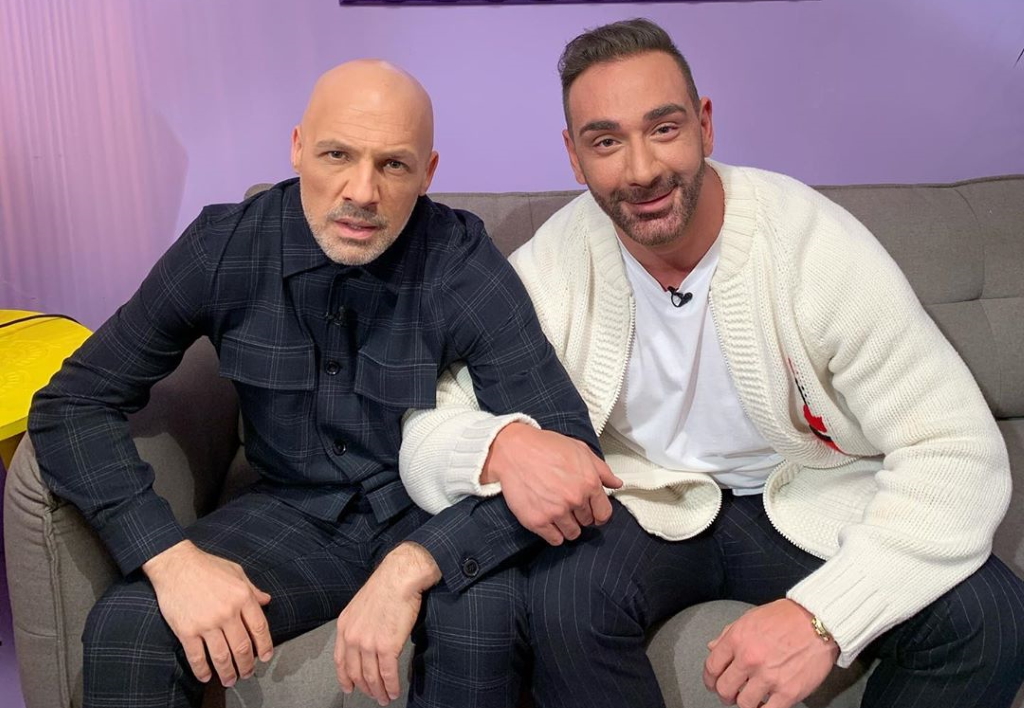 J2US Νίκος Κοκλώνης Νίκος Μουτσινάς