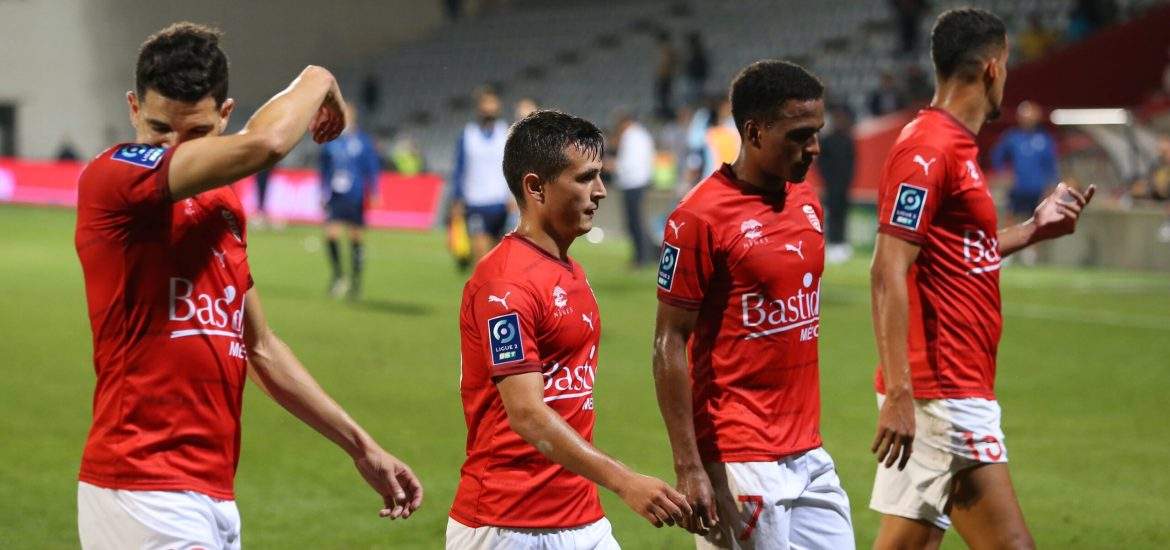 Ποδοσφαιριστής Νιμ