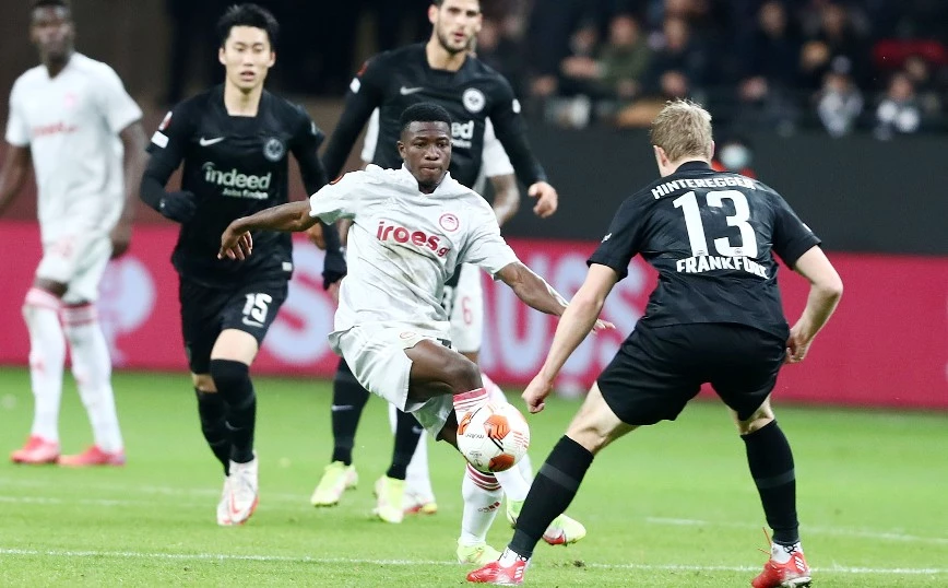 Europa League: Ηττήθηκε από την Άιντραχτ και έπεσε στη 2η θέση ο Ολυμπιακός