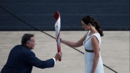 Ολυμπιακή φλόγα-Κινέζοι