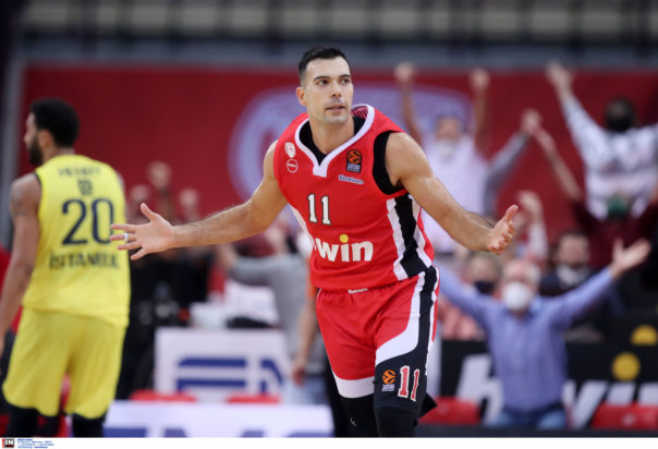 Ολυμπιακός Φενέρμπαχτσε Σλούκας