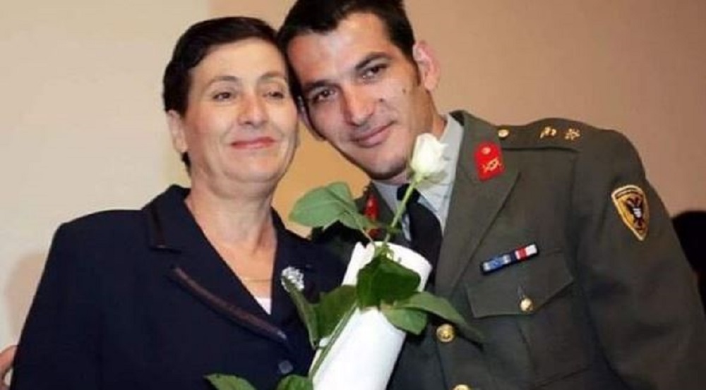 Πύρρος Δήμας