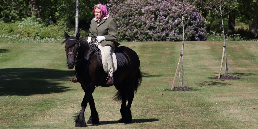 Βασίλισσα Ελισάβετ: Αναγκάζεται να σταματήσει την ιππασία