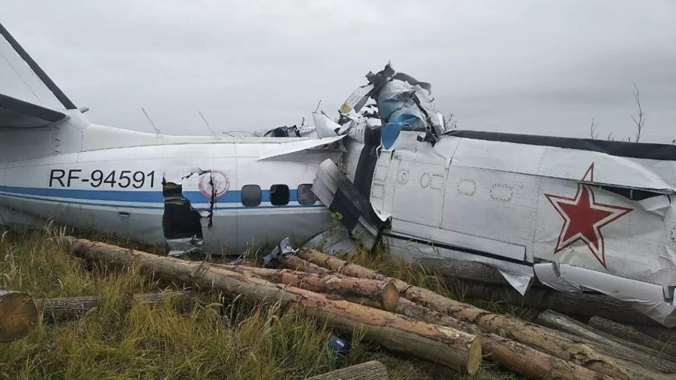Ρωσία: 16 νεκροί από συντριβή αεροπλάνου