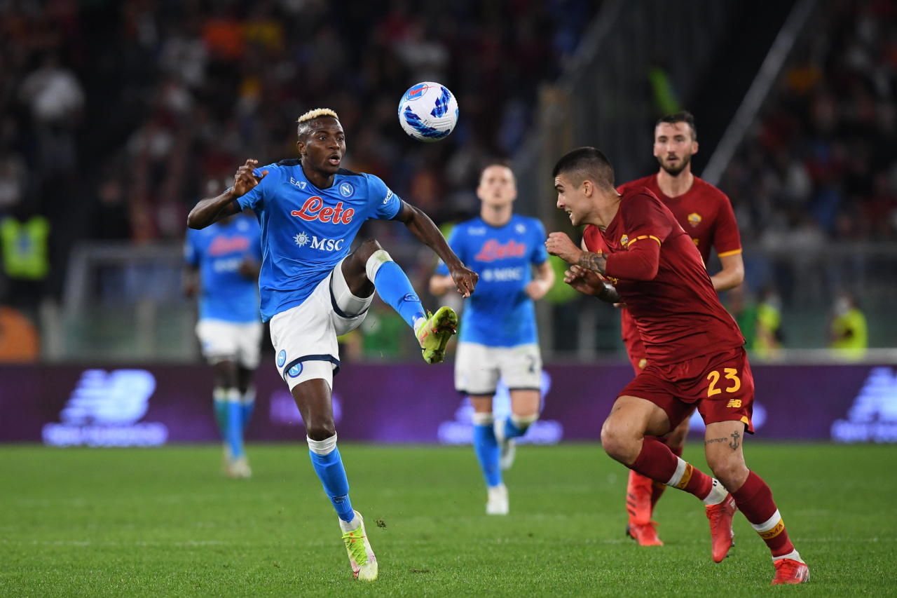 Serie A: Ξεκίνησε έρευνα για ρατσιστικά συνθήματα οπαδών της Ρόμα σε βάρος του Οσιμιέν