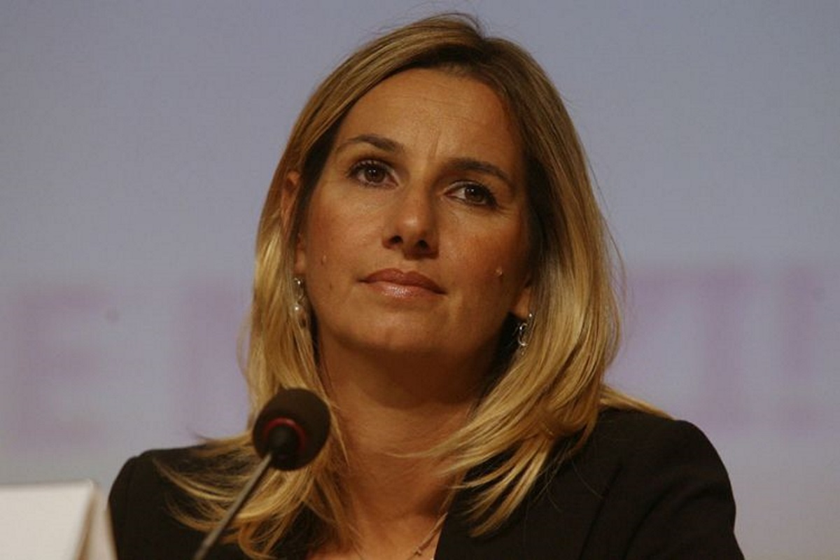 Η απάντηση της Σοφίας Μπεκατώρου για τις δηλώσεις του Λευτέρη Πετρούνια