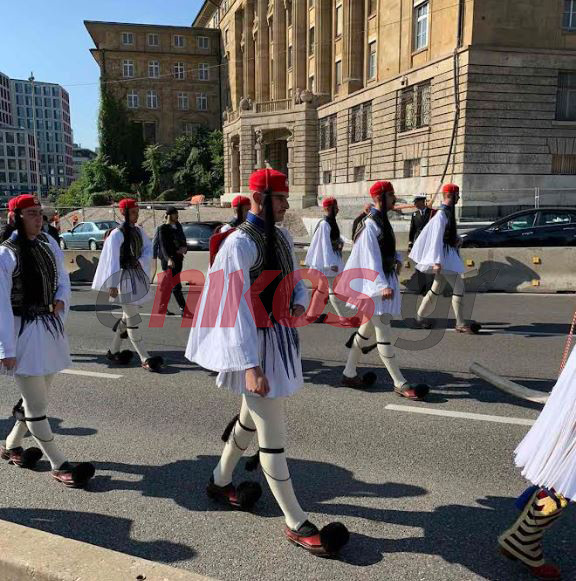 Στουτγκάρδη: Μεγαλειώδης παρέλαση για τα 200 χρόνια από την Ελληνική Επανάσταση του 1821