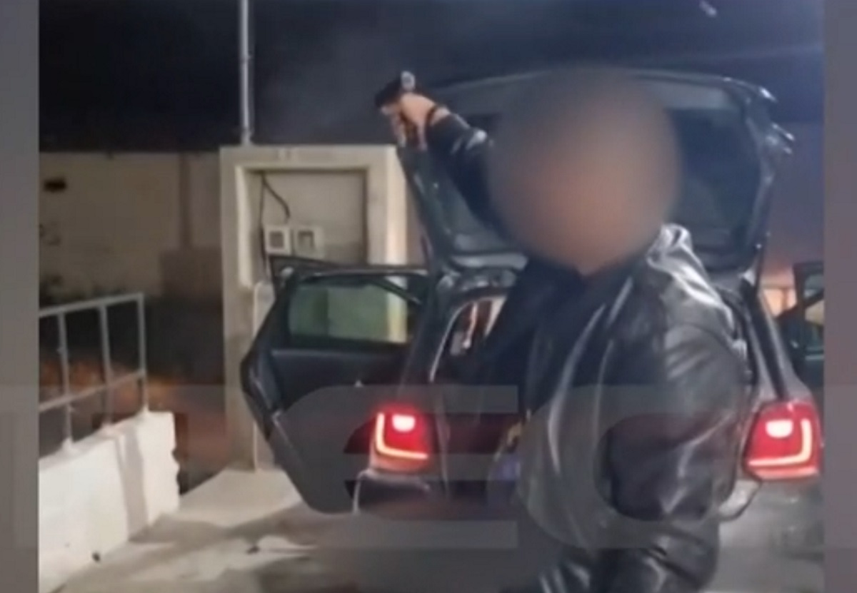 Ζεφύρι: Προκλητικό ΒΙΝΤΕΟ-ντοκουμέντο με πυροβολισμούς σε αυλή σπιτιού