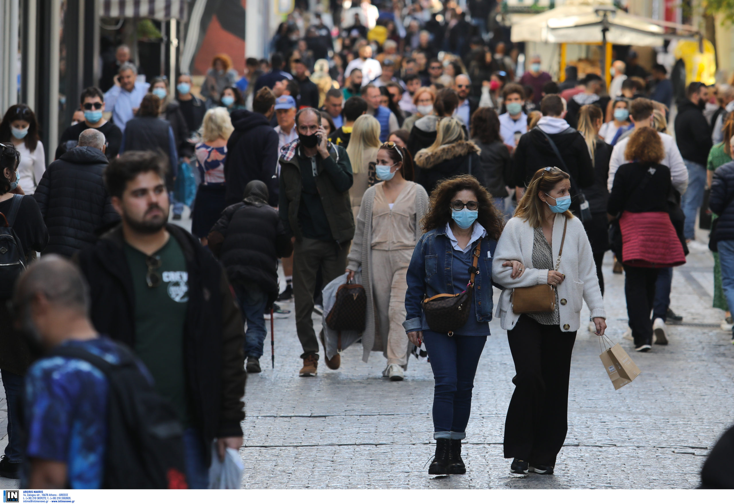 Κορονοϊός: “Στοίχημα” ο εμβολιασμός των άνω των 60 ετών για τον έλεγχο του 4ου κύματος