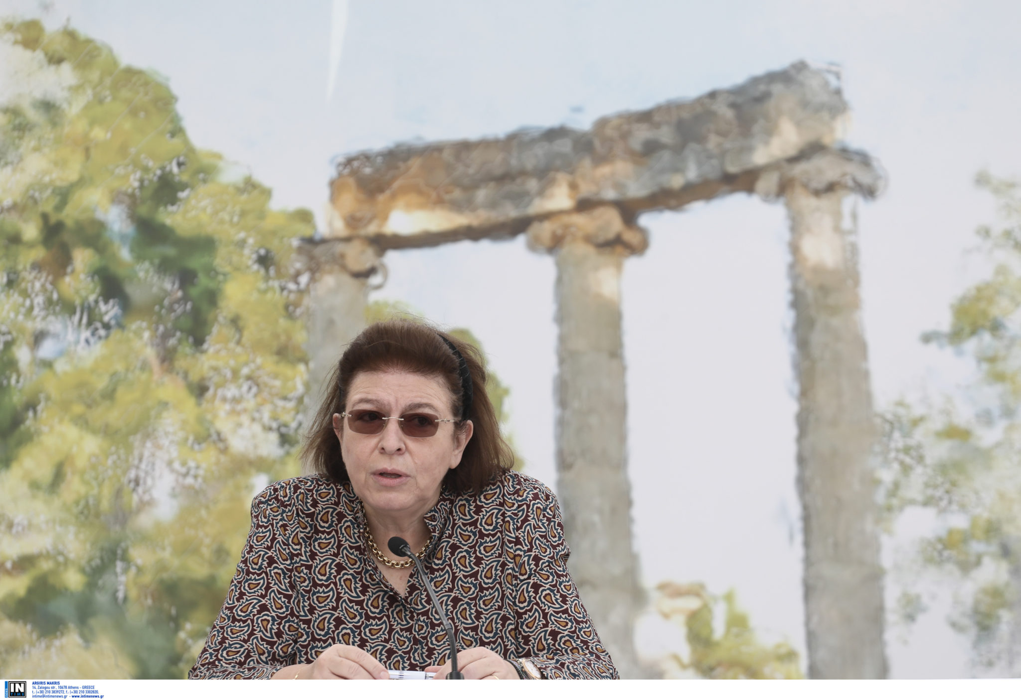 Η Λίνα Μενδώνη