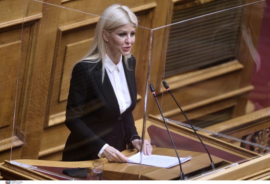 Έλενα Ράπτη