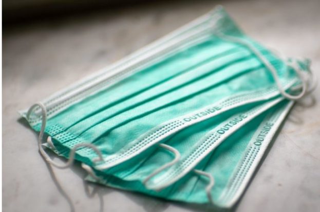 Μάσκα-εξωτερικοί χώροι-Πλεύρης