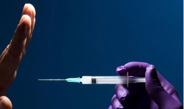 Γιάννης Οικονόμου-μάσκες και χειρουργεία