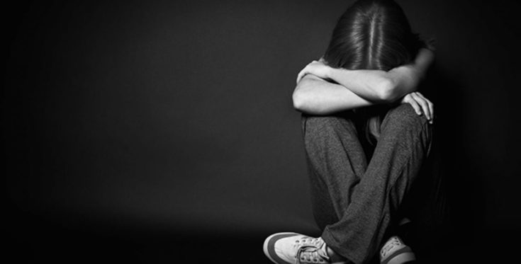 Γλυφάδα- ανήλικη