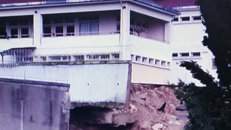 Άρτα: Στον… αέρα κτίριο Δημοτικού Σχολείου