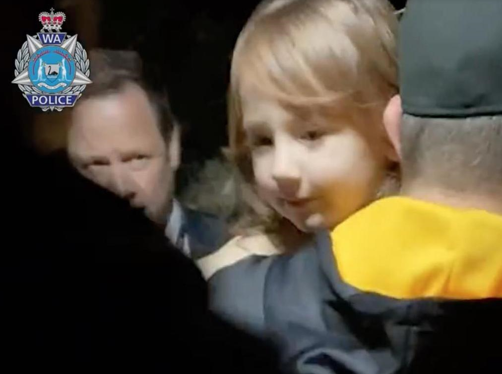 Αυστραλία: Τα πρώτα λόγια της 4χρονης και τα κλάματα των αστυνομικών που την εντόπισαν