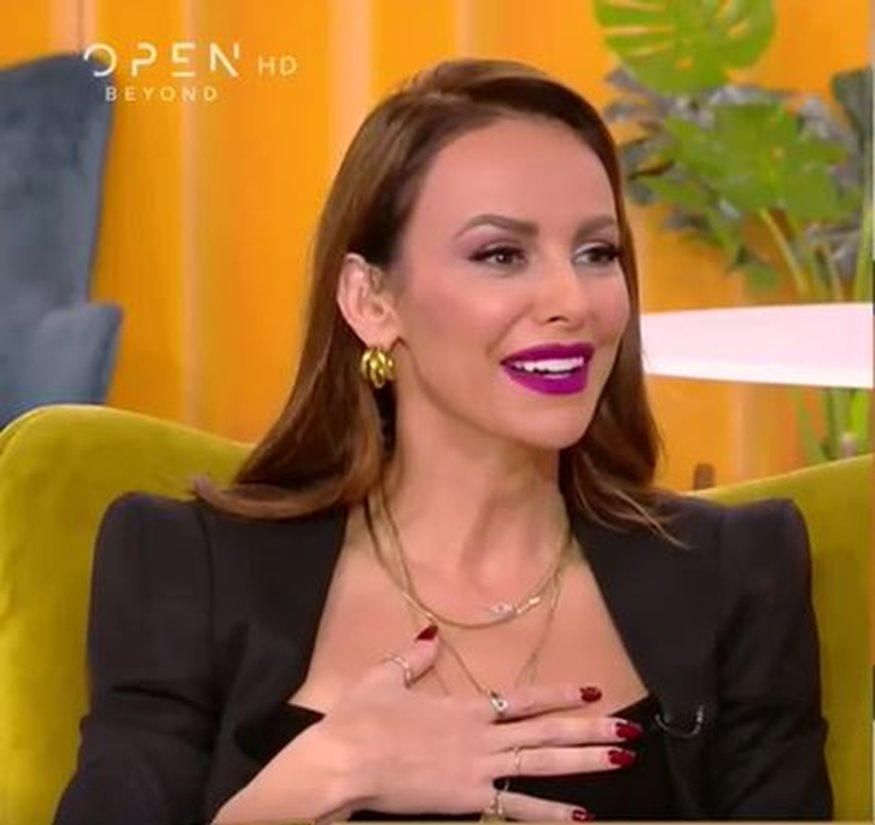 Ποια γνωστή Ελληνίδα ηθοποιός ανακοίνωσε τον χωρισμό της στην εκπομπή της Μπέττυ Μαγγίρα;