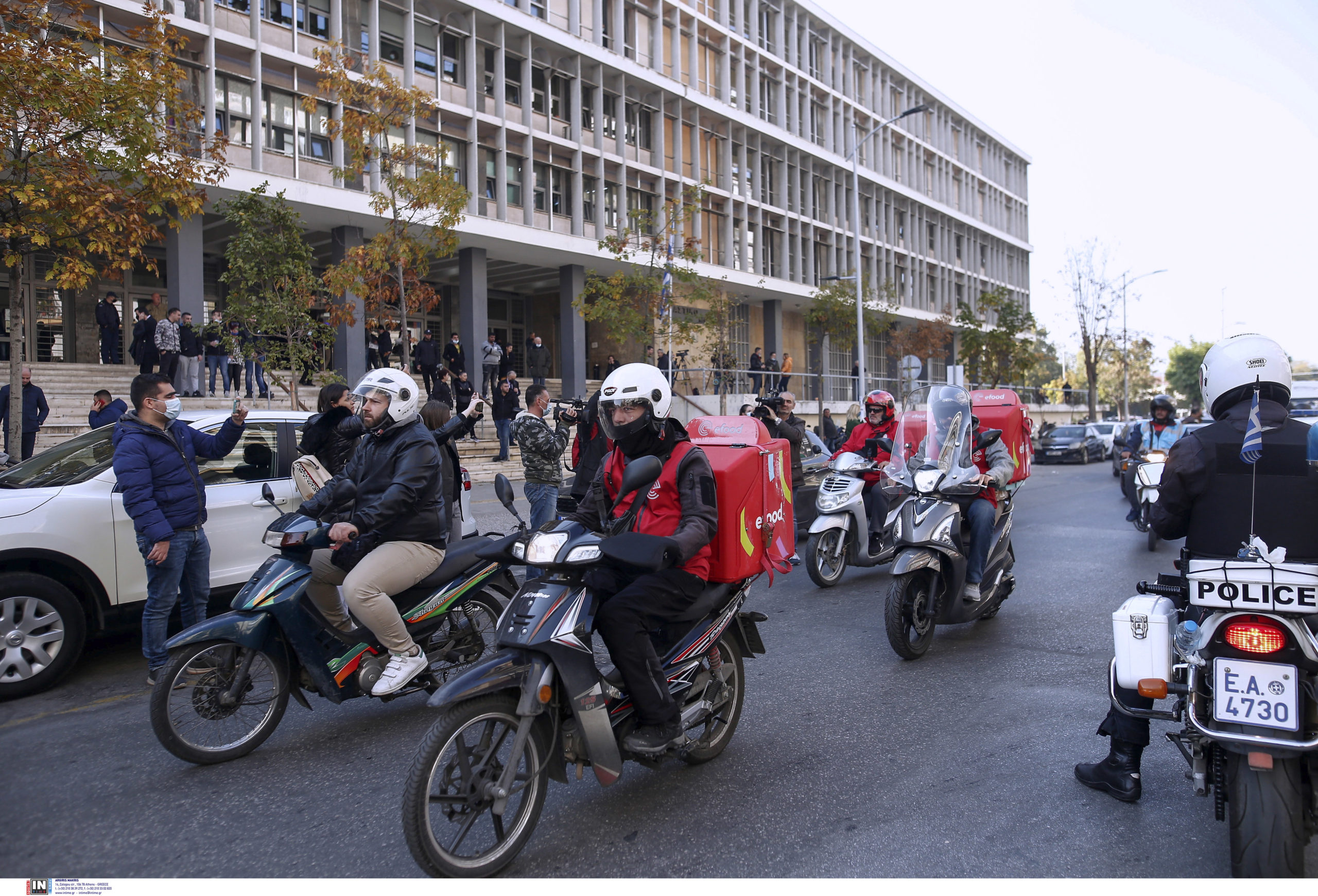 Θεσσαλονίκη: Μοτοπορεία για τον ντελιβερά – «Ο 21χρονος κυκλοφορεί ελεύθερος και θερίζει ζωές»