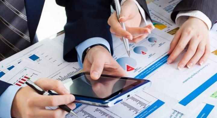 Η “ακτινογραφία” των ελληνικών επιχειρήσεων – Γιατί πρέπει να “μεγαλώσουν” οι μικρομεσαίες